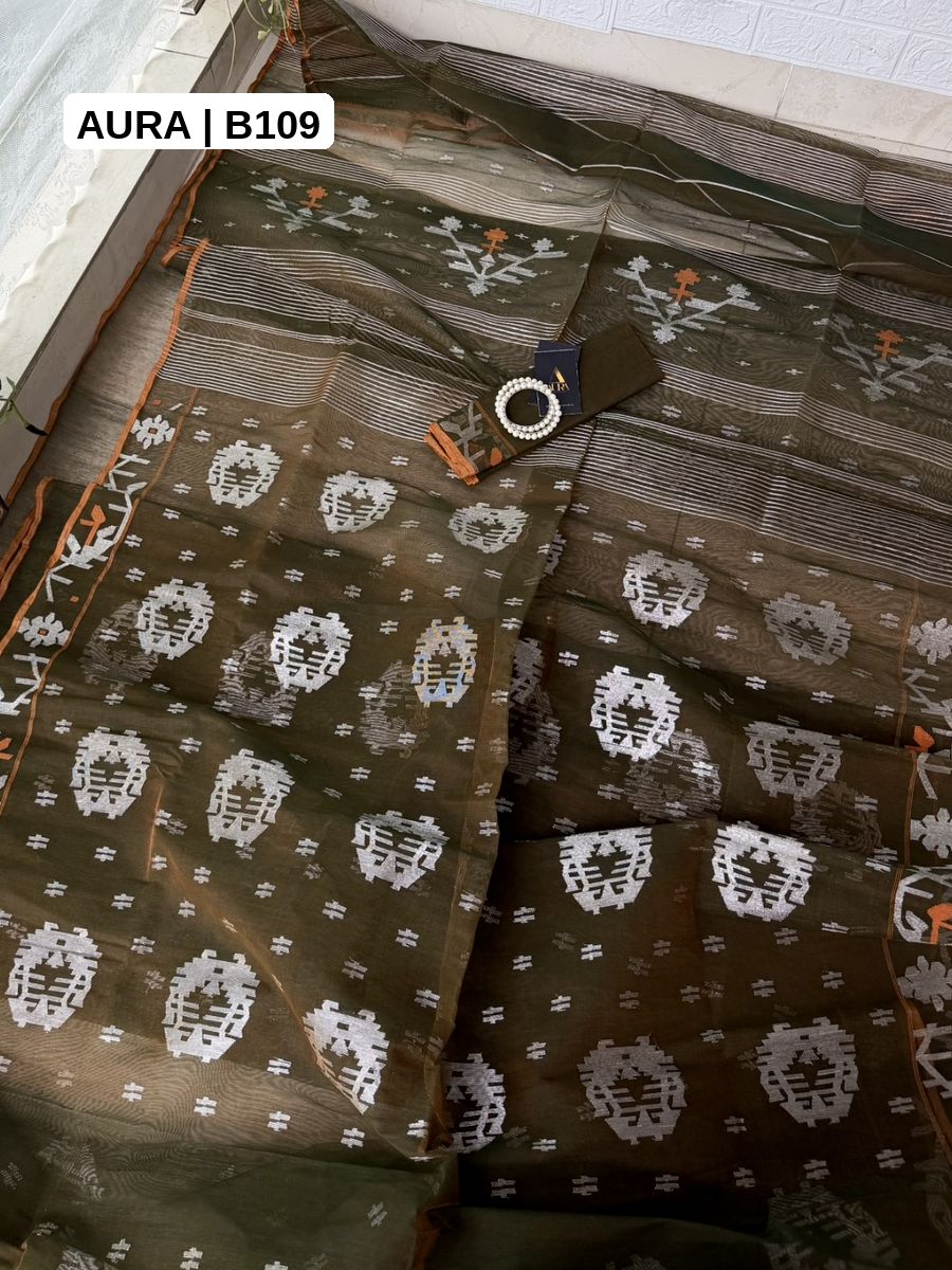 Dhakai Jamdani Saree - B109 - Aura Bangladesh